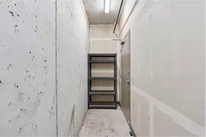 2538 NW Thurman St #202, Portland, OR 97210 - Photo 32