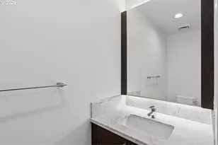 2538 NW Thurman St, Portland, OR 97210 - Photo 18