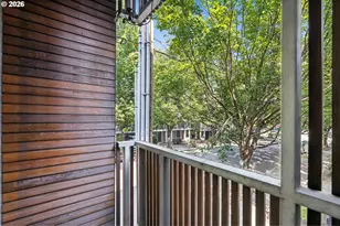 2538 NW Thurman St, Portland, OR 97210 - Photo 14