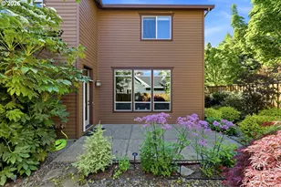 8254 SW 74th Ave, Portland, OR 97223 - Photo 26
