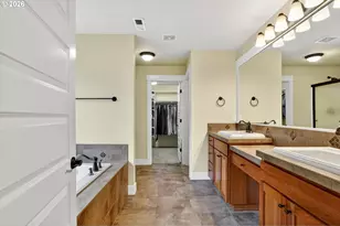 8254 SW 74th Ave, Portland, OR 97223 - Photo 14
