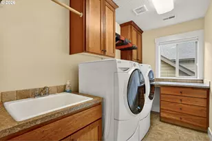 8254 SW 74th Ave, Portland, OR 97223 - Photo 24