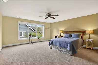 8254 SW 74th Ave, Portland, OR 97223 - Photo 12