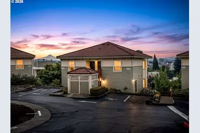 232 NW Uptown Ter #1B, Portland, OR 97210 - Photo 4