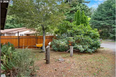 600 Queens Ct, Lakeside, OR 97449 - Photo 34