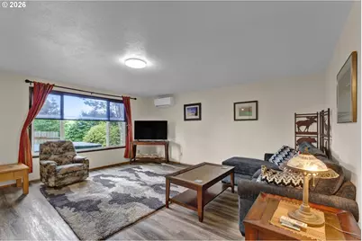 600 Queens Ct, Lakeside, OR 97449 - Photo 4