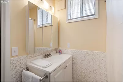 6104 NE Willow St, Portland, OR 97213 - Photo 16