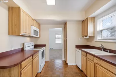 6104 NE Willow St, Portland, OR 97213 - Photo 12