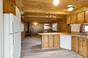 820 NW Wade St, Estacada, OR 97023 - Photo 10