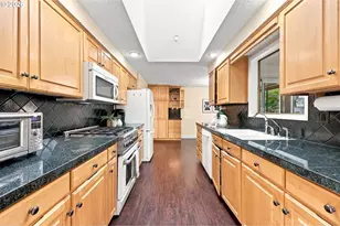 17200 SE Valley View Rd, Milwaukie, OR 97267 - Photo 12