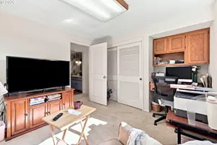 17200 SE Valley View Rd, Milwaukie, OR 97267 - Photo 24