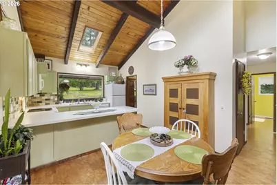 32575 NE Poison Oak Ln, Newberg, OR 97132 - Photo 14
