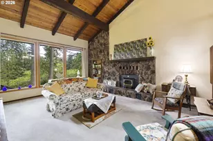 32575 NE Poison Oak Ln, Newberg, OR 97132 - Photo 8