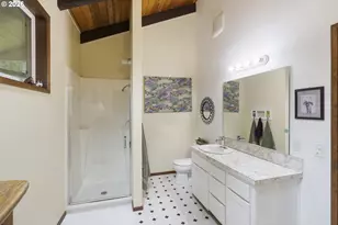 32575 NE Poison Oak Ln, Newberg, OR 97132 - Photo 28