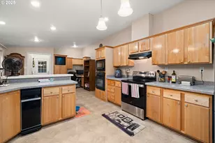 32700 SE Leewood Ln, Boring, OR 97009 - Photo 12