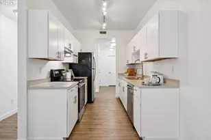 1441 SW Clay St, Portland, OR 97201 - Photo 16