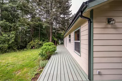 87444 Whistling Ln, Bandon, OR 97411 - Photo 32