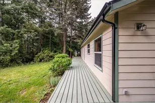 87444 Whistling Ln, Bandon, OR 97411 - Photo 32