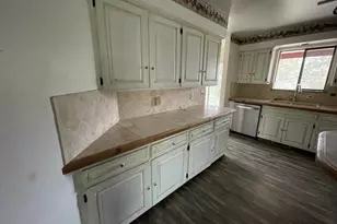 801 Ferguson Rd, John Day, OR 97845 - Photo 14