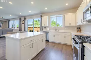 235 Walnut St, Mount Angel, OR 97362 - Photo 12