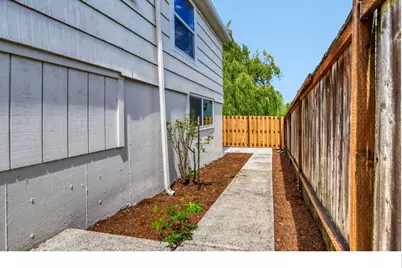 10244 SW 40th Ave, Portland, OR 97219 - Photo 28
