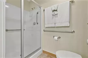 347 Rustic Pl, Eugene, OR 97401 - Photo 30