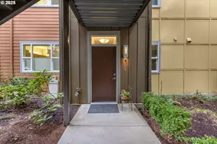 347 Rustic Pl, Eugene, OR 97401 - Photo 2