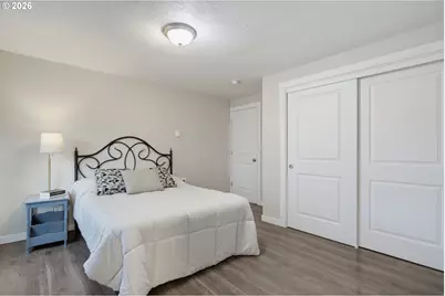 9705 NE Burton Rd, Vancouver, WA 98662 - Photo 18