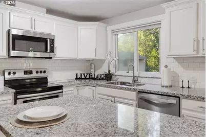 9705 NE Burton Rd, Vancouver, WA 98662 - Photo 16