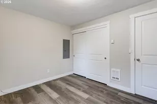 9705 NE Burton Rd, Vancouver, WA 98662 - Photo 26