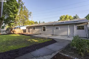 9705 NE Burton Rd, Vancouver, WA 98662 - Photo 32