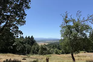 27020 SW Regia Dr, Sheridan, OR 97378 - Photo 2
