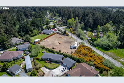 87693 Bill Creek Ln, Bandon, OR 97411 - Photo 8