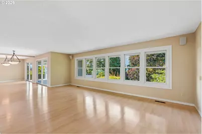 7600 SW Northvale Way, Portland, OR 97225 - Photo 6