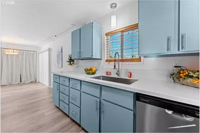 15656 SE Division St #31, Portland, OR 97236 - Photo 14