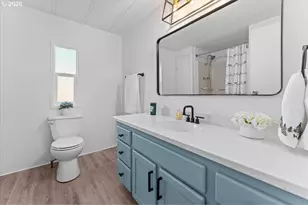 15656 SE Division St, Portland, OR 97236 - Photo 32