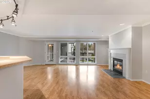 15530 NE Knott St, Portland, OR 97230 - Photo 8