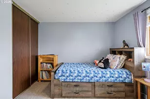 86 E 2nd St, Halsey, OR 97348 - Photo 26