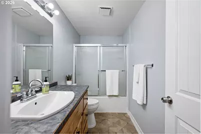 86 E 2nd St, Halsey, OR 97348 - Photo 22