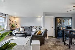 86 E 2nd St, Halsey, OR 97348 - Photo 6