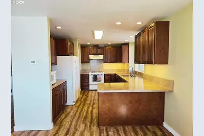 337 S County Rd, Wamic, OR 97063 - Photo 6