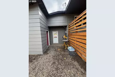 911 Division Ave, La Grande, OR 97850 - Photo 38