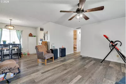 1035 SE 225th Ave, Gresham, OR 97030 - Photo 6