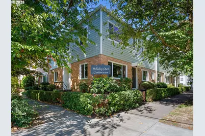 1415 NE 21st Ave #11, Portland, OR 97232 - Photo 2