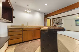 14344 NE Fremont Ct, Portland, OR 97230 - Photo 32