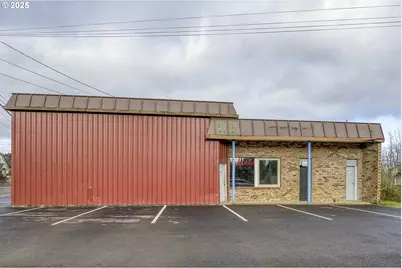 452 SE Main St, Willamina, OR 97396 - Photo 6