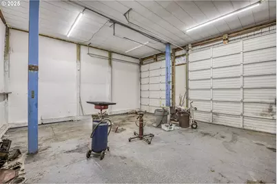 452 SE Main St, Willamina, OR 97396 - Photo 10