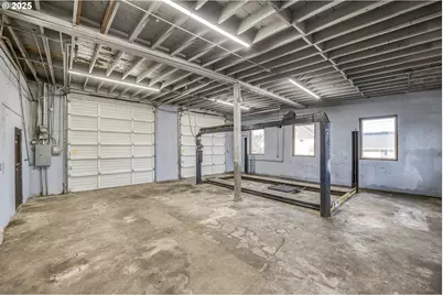 452 SE Main St, Willamina, OR 97396 - Photo 14