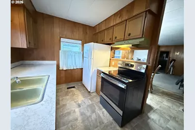 5545 43rd Way NE, Salem, OR 97305 - Photo 8