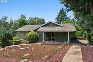 2833 NE 89th Ave, Portland, OR 97220 - Photo 4